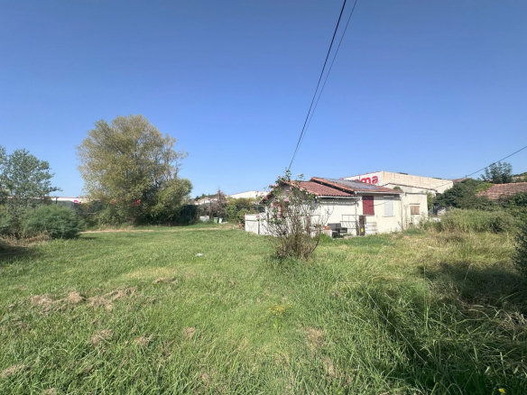 Terrain Centre Barneoud Plan De Campagne