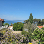 COUP DE COEUR  Maison familiale avec grand terrain et potentiel à Martigues