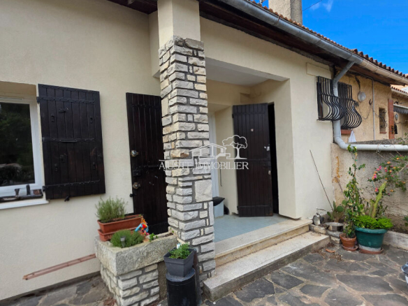 EXCLUSIVITÉ – Maison avec garage, fort potentiel et nombreuses prestations récentes – Quartier calme de Martigues