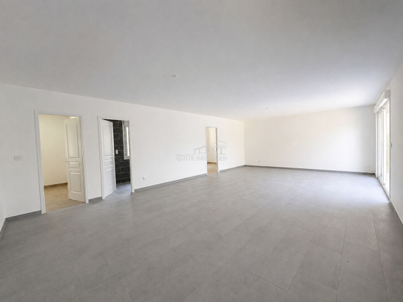 Maison  3 pièces 80 m2 avec jardin et sous-sol.