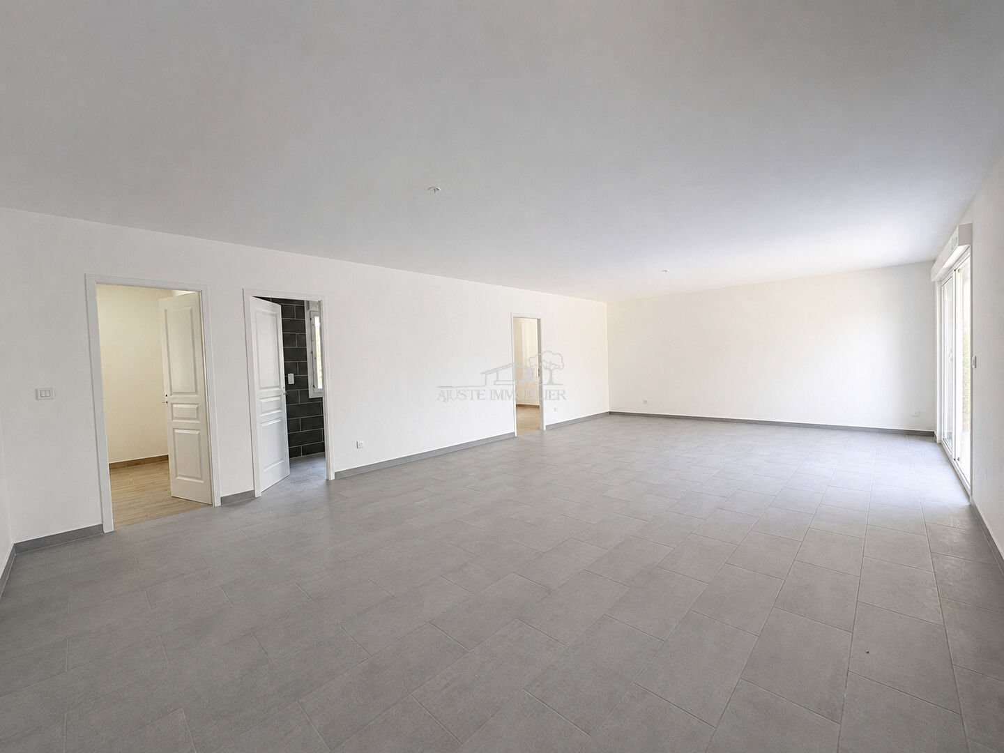 Maison  3 pièces 80 m2 avec jardin et sous-sol.