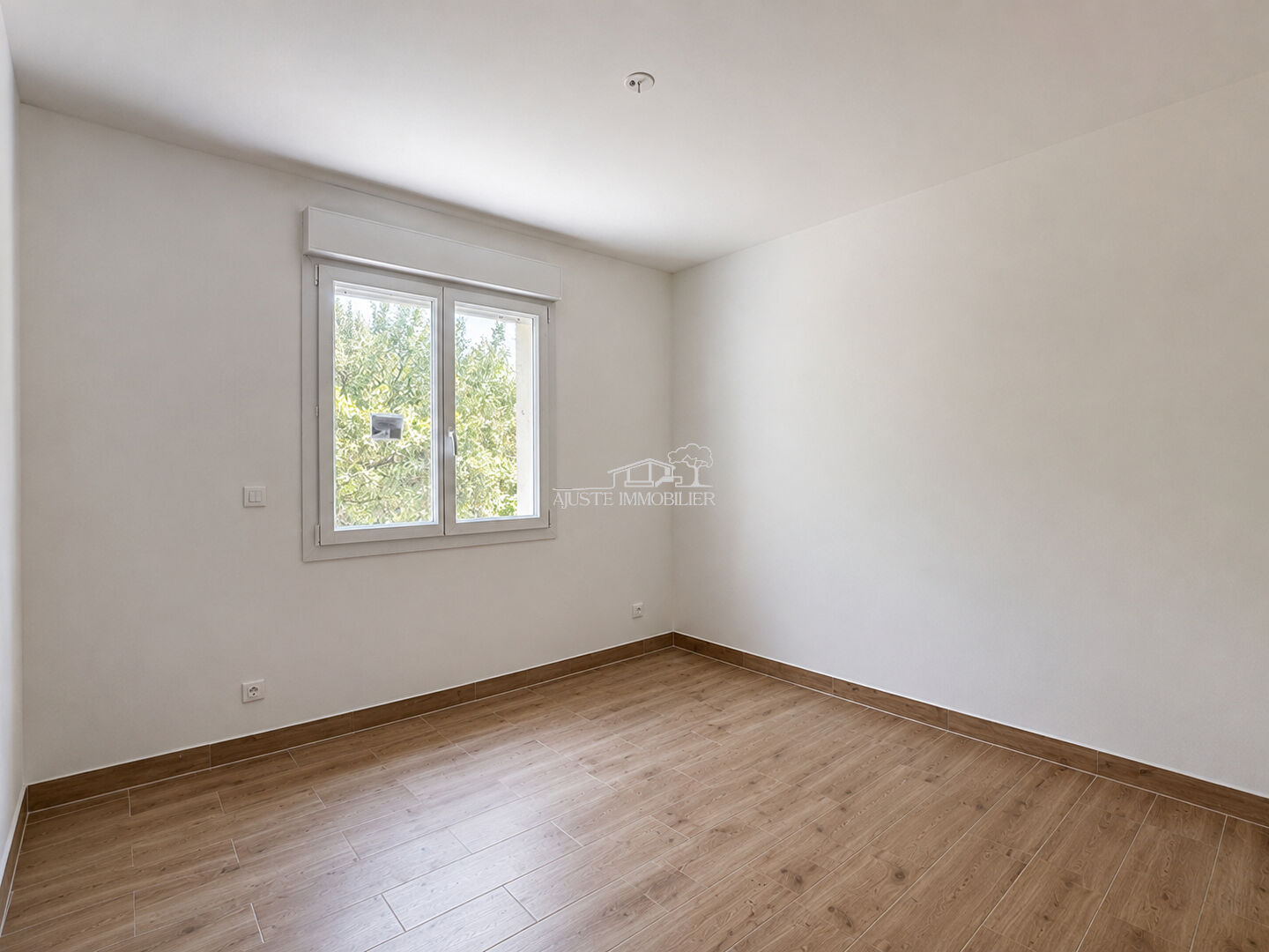 Maison  3 pièces 80 m2 avec jardin et sous-sol.