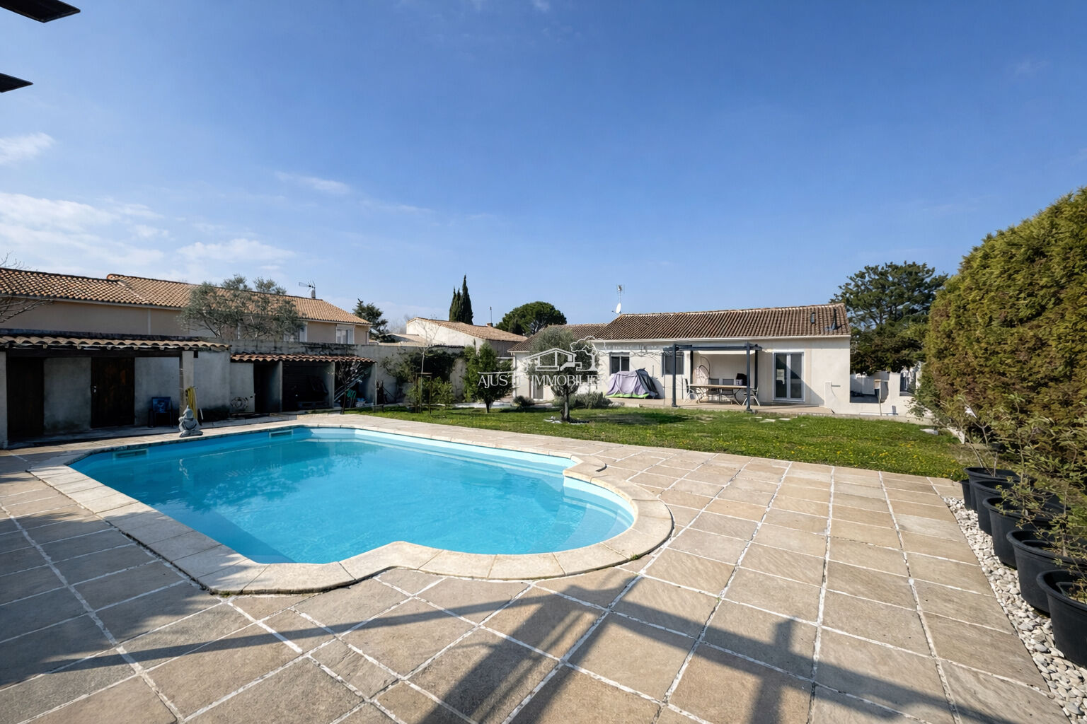 À VENDRE – Superbe maison de plain-pied à Gignac-la-Nerthe