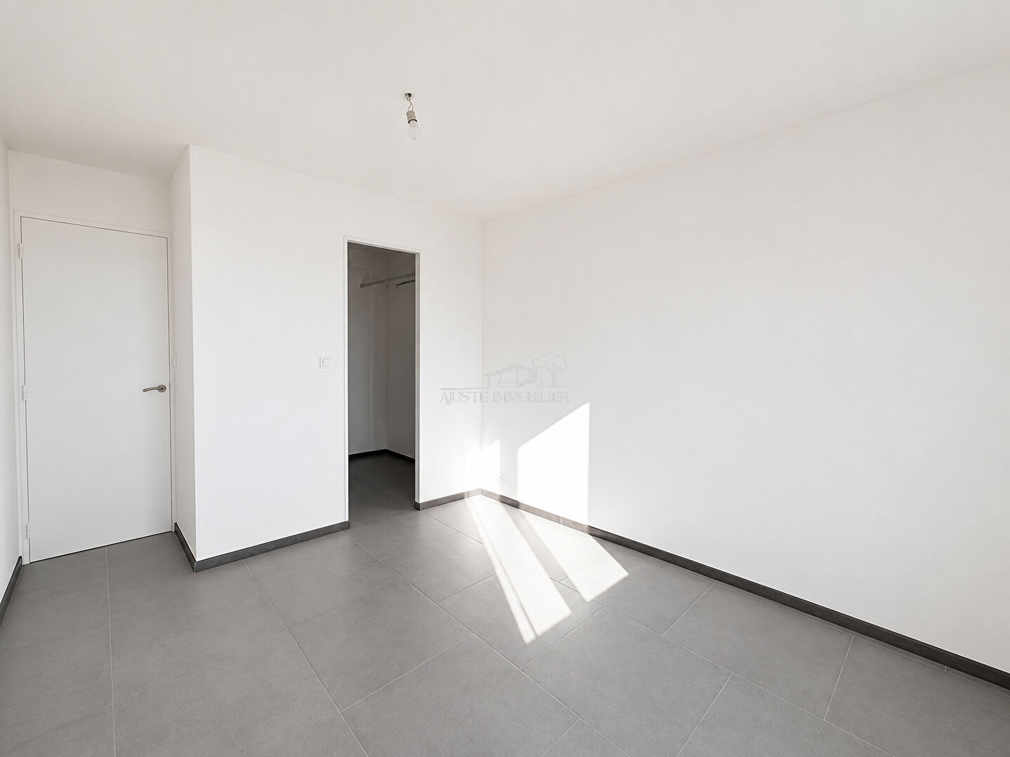 VITROLLES ? Secteur recherché du Rocher ? Appartement T4 rénové avec vue dégagée