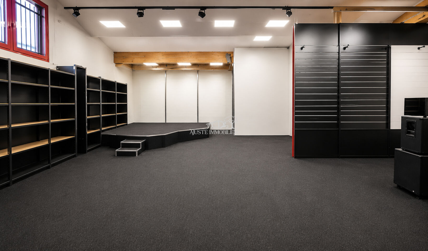 2026-16:42:11 Local commercial Eguilles 510 m2
