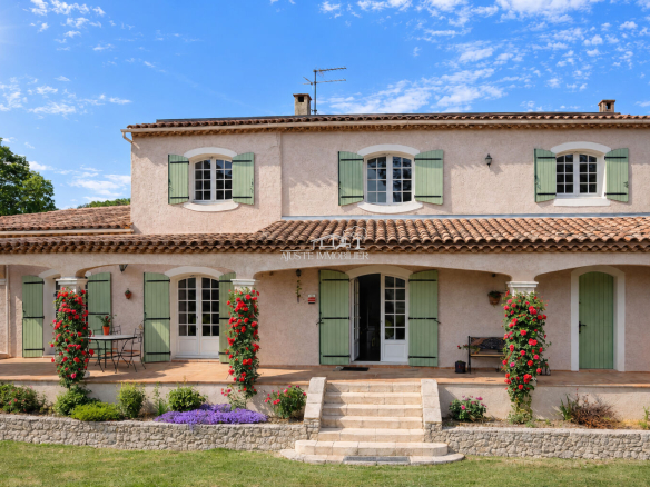 Villa 5 pièces avec piscine et garage – Marignane