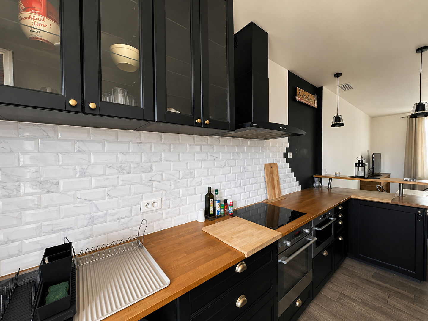 À louer ? Superbe appartement (haut de villa) T3 meublé entièrement rénové à Saint-Victoret