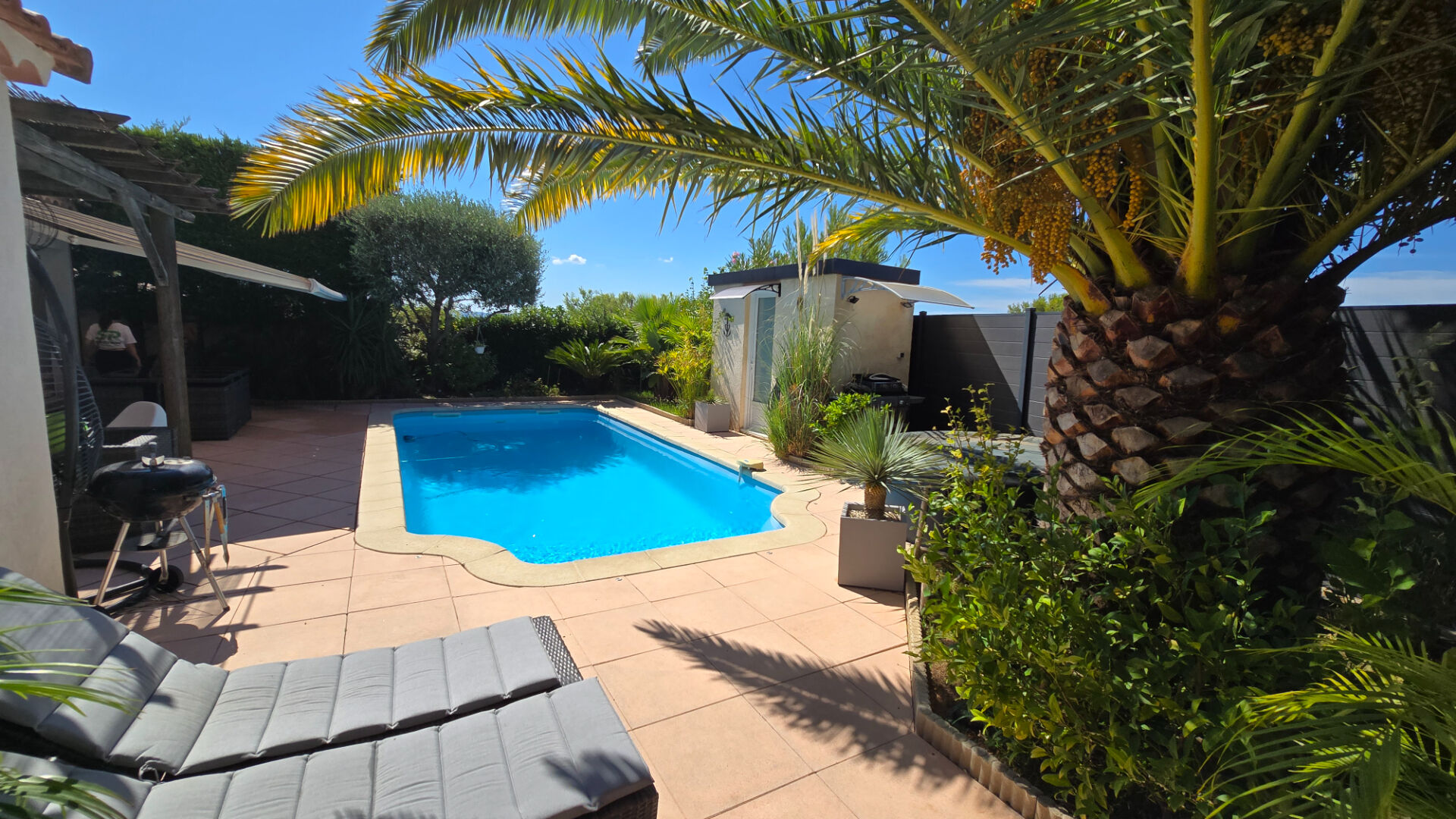 Maison Vitrolles 6 pièce(s) 136 m2 avec son studio