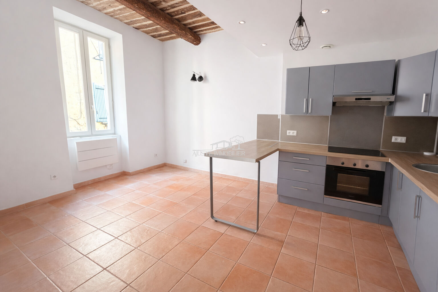 2026-17:01:07 Maison de ville Martigues 3 pièce(s) 70 m2