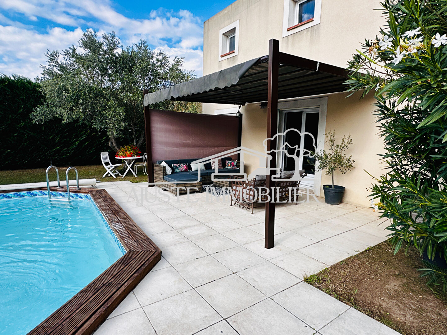 2026-19:40:03 Local commercial Marignane 300 m2
